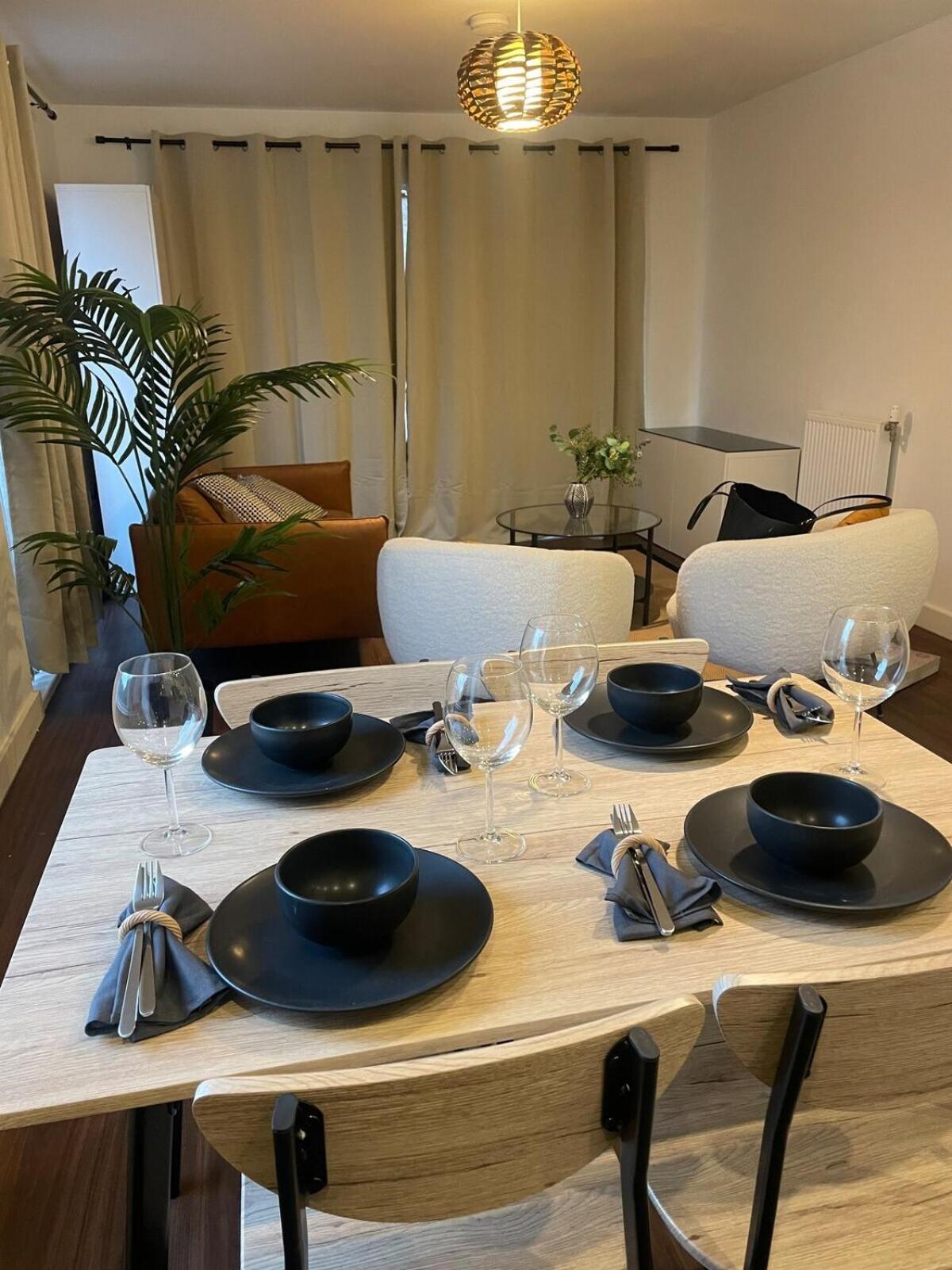 Superior Cambridge 2 Bed Apartment Inc King Bed Trumpington Εξωτερικό φωτογραφία